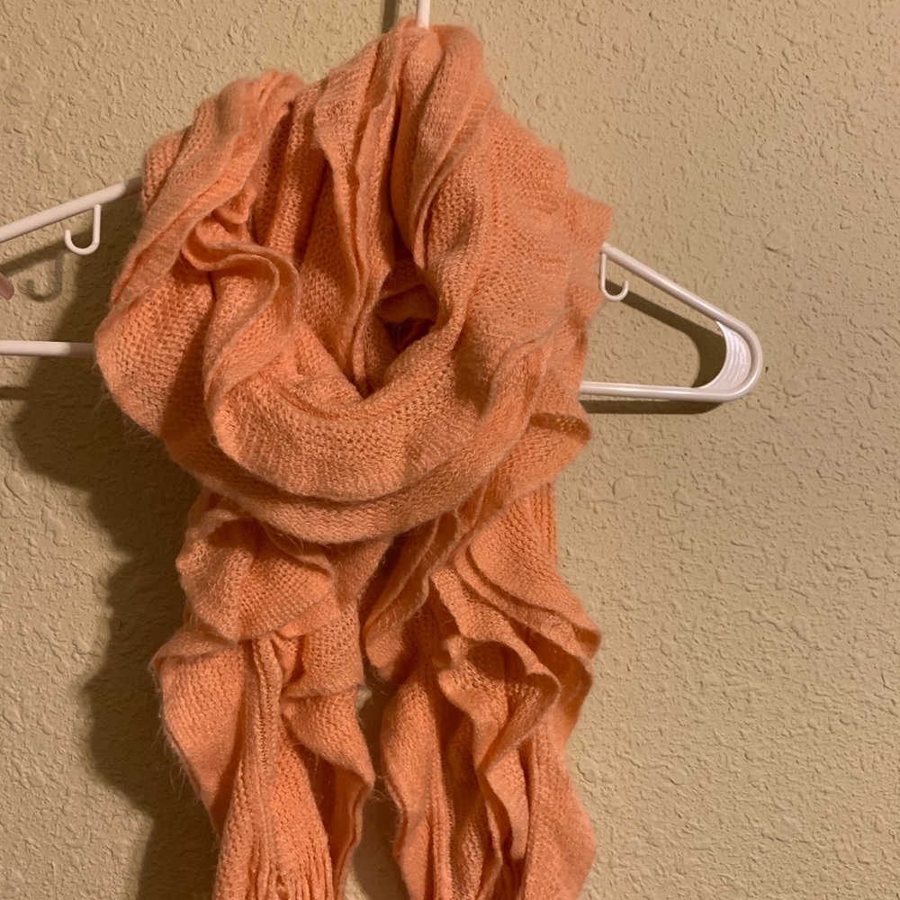 Cute Scarf!!